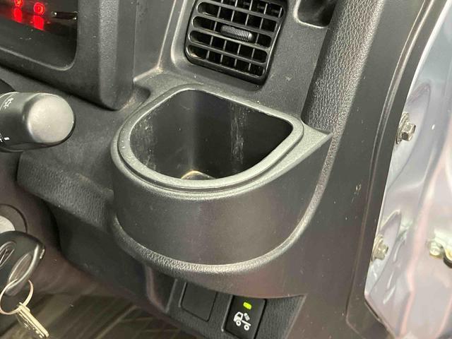 ハイゼットトラック ＥＸＴ　下取車　修復歴有　４ＷＤ　マニュアル車　荷台ラバーマット　ＣＤ　ラジオ　ＡＵＸ　ＬＥＤヘッドライト　パワーウインドウ　フォグランプ　キーレス（22枚目）