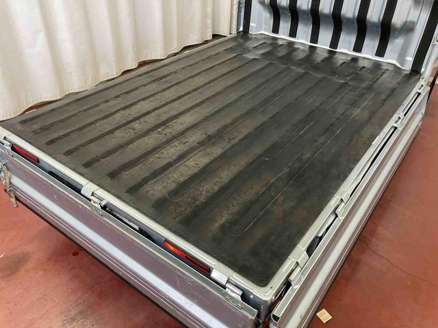 ハイゼットトラック ＥＸＴ　下取車　修復歴有　４ＷＤ　マニュアル車　荷台ラバーマット　ＣＤ　ラジオ　ＡＵＸ　ＬＥＤヘッドライト　パワーウインドウ　フォグランプ　キーレス（31枚目）