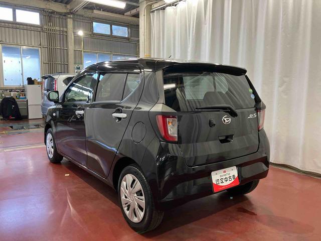 ミライース Ｘ　リミテッドＳＡＩＩＩ　下取車　衝突被害軽減システム　レーンキープアシスト　ＣＤオーディオ　ＬＥＤヘッドランプ　オートマチックハイビーム　電動格納ドアミラー　アイドリングストップ　運転席エアバッグ　助手席エアバッグ　キーレス（7枚目）