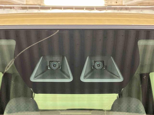 タント Ｘ　元試乗車　衝突被害軽減システム　車線逸脱警報　アイドリングストップ　電動格納ミラー　スマートキー　ＬＥＤヘッドランプ　オートライト　オートマチックハイビーム　シートヒーター　アイドリングストップ（9枚目）