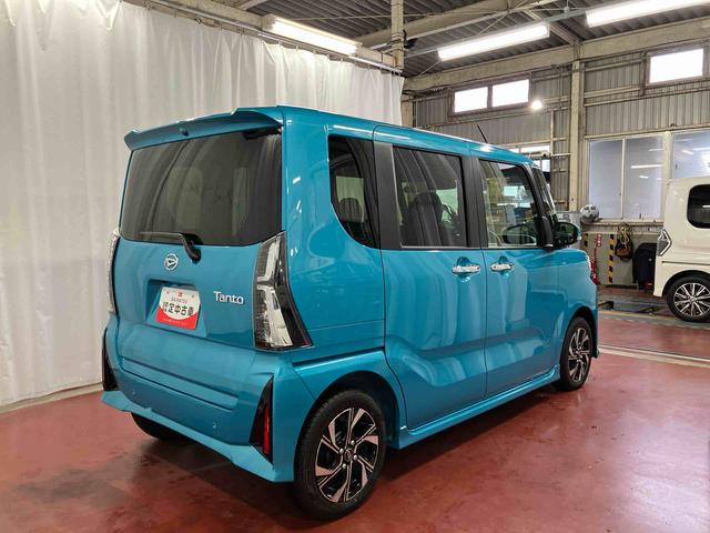 タント カスタムＸ　元試乗車　衝突被害軽減システム　車線逸脱防止　スマートキー　シートヒーター　両側電動スライドドア　ＬＥＤヘッドランプ　オートライト　オートマチックハイビーム　電動格納ミラー　衝突安全ボディ（5枚目）