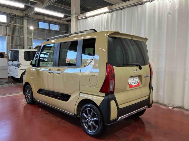 タント ファンクロス　元展示車　届出済未使用車　禁煙　衝突被害軽減システム　レーンキープアシスト　両側電動スライドドア　シートヒーター　ＬＥＤヘッドランプ　オートライト　オートマチックハイビーム　スマートキー　ベンチシート（7枚目）