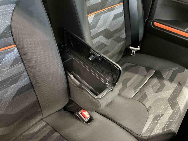 タント ファンクロス　元展示車　届出済未使用車　禁煙　衝突被害軽減システム　レーンキープアシスト　両側電動スライドドア　シートヒーター　ＬＥＤヘッドランプ　オートライト　オートマチックハイビーム　スマートキー　ベンチシート（24枚目）