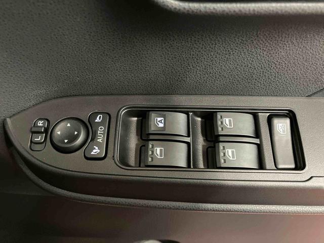 タント ファンクロス　元展示車　届出済未使用車　禁煙　衝突被害軽減システム　レーンキープアシスト　両側電動スライドドア　シートヒーター　ＬＥＤヘッドランプ　オートライト　オートマチックハイビーム　スマートキー　ベンチシート（31枚目）