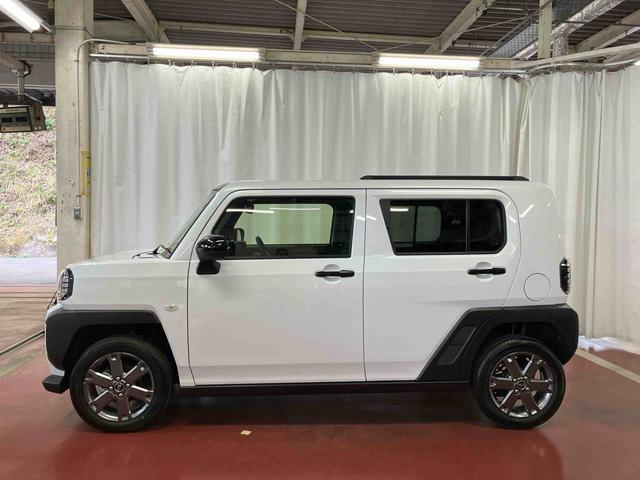 タフト Ｇ　ダーククロムベンチャー　元展示車　届出済未使用車　衝突被害軽減システム　レーンキープアシスト　アダプティブクルーズコントロール　シートヒーター　サンルーフ　ＬＥＤヘッドランプ　オートマチックハイビーム　衝突安全ボディ（8枚目）