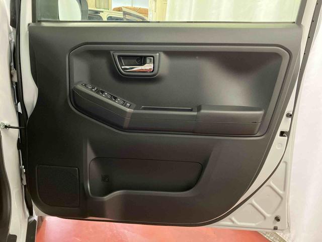 タフト Ｇ　ダーククロムベンチャー　元展示車　届出済未使用車　衝突被害軽減システム　レーンキープアシスト　アダプティブクルーズコントロール　シートヒーター　サンルーフ　ＬＥＤヘッドランプ　オートマチックハイビーム　衝突安全ボディ（33枚目）