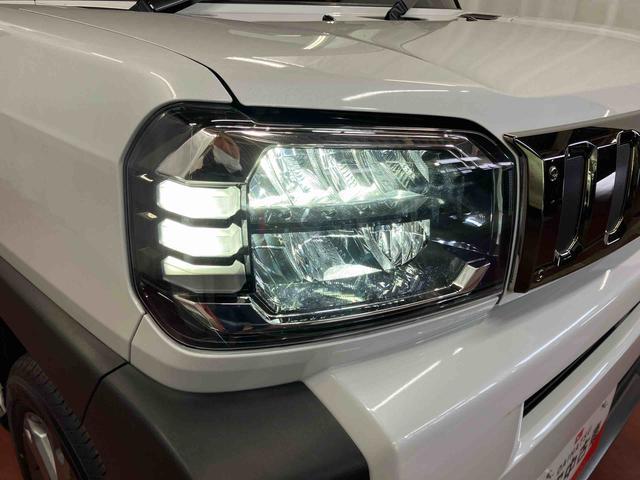 タフト Ｇ　ダーククロムベンチャー　元展示車　届出済未使用車　衝突被害軽減システム　レーンキープアシスト　アダプティブクルーズコントロール　シートヒーター　サンルーフ　ＬＥＤヘッドランプ　オートマチックハイビーム　衝突安全ボディ（42枚目）