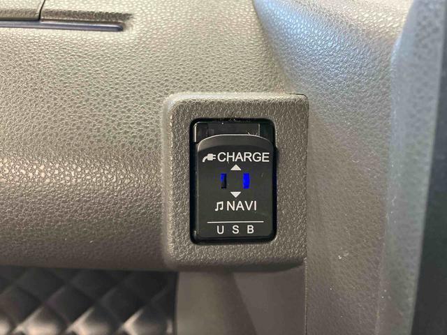 タント カスタムＸセレクション　下取車　ナビ　ブルートゥース　ＥＴＣ　ドライブレコーダー　パノラマモニター　衝突被害軽減システム　両側電動スライドドア　スマートキー　シートヒーター　ベンチシート　ＬＥＤヘッドランプ（24枚目）