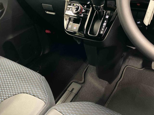 タント カスタムＸ　元試乗車　衝突被害軽減システム　車線逸脱防止　アイドリングストップ　ＬＥＤヘッドランプ　オートライト　シートヒーター　両側電動スライドドア　スマートキー　プッシュスタート　オートマチックハイビーム（26枚目）