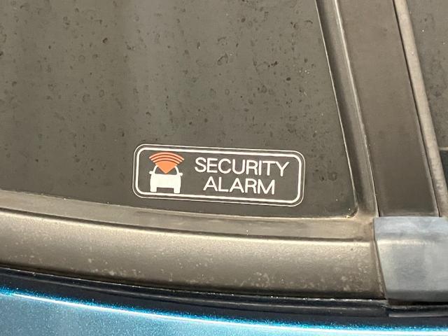 �y�Z�L�����e�B�A���[���z�@�s���Ƀh�A���J������ƁA�u�U�[����Ȃǂ��Ď��͂Ɉُ��m�点�Ă���܂��B