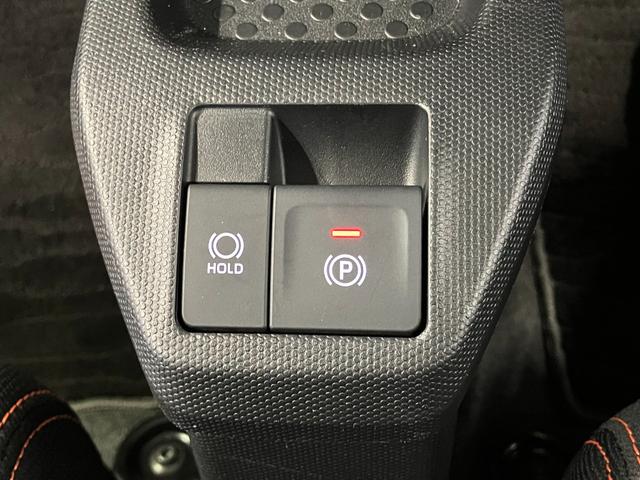 �y�d���p�[�L���O�u���[�L�{�I�[�g�u���[�L�z�[���h�@�\�z�@�w�悾���ŊȒP�ɑ��삪�\�ȃp�[�L���O�u���[�L�A�X�C�b�`�������ƃu���[�L�y�_�����瑫�𗣂��Ă��u���[�L��ێ��ł���I�[�g�u���[�L�z�[���h���ځB