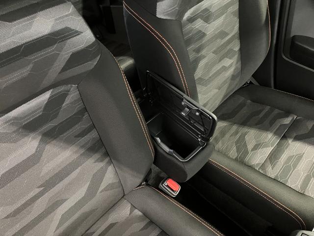 �t�����g�Z���^�[�A�[�����X�g�i�{�b�N�X�t�j