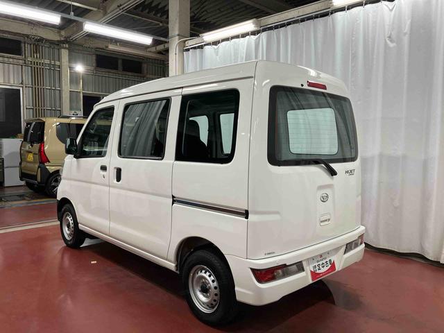 �����l�̉^�]���₷���A�g�����肪�l����ꂽ�N���}�ł���