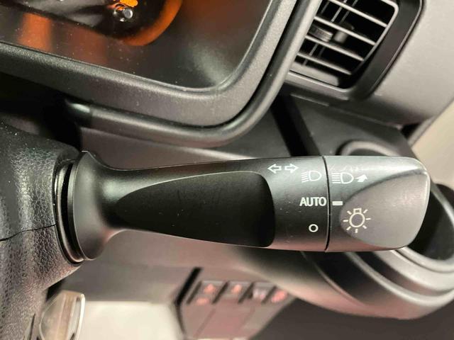 �y�I�[�g���C�g�z�@���̖͂��邳�ɉ����āA�w�b�h�����v�������I�ɓ_���E�������Ă����̂ŁA�ƂĂ��֗��ł��B