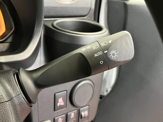 �y�I�[�g���C�g�z�@���̖͂��邳�ɉ����āA�w�b�h�����v�������I�ɓ_���E�������Ă����̂ŁA�ƂĂ��֗��ł��B