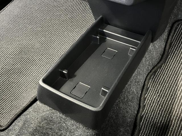 �Z���^�[�t���A�g���C