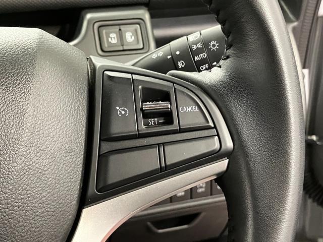 �y�N���[�Y�R���g���[���z�@�A�N�Z���y�_���𓥂܂��ɒ葬���s�ł���̂ŁA�����Ԑ�p���H�ł̒����ԉ^�]�̕��S���y�����܂��B