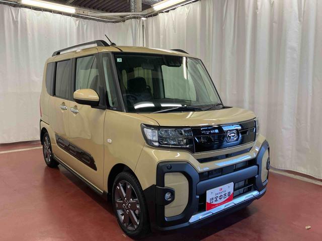 タント ファンクロスターボ　届出済未使用車　元展示車　ターボ　電動格納ミラー　ＬＥＤヘッドランプ　シートヒーター　衝突被害軽減システム　スマートキー　禁煙　アイドリングストップ　１オーナー　オートライト　オートマチックハイビーム（4枚目）