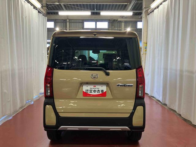 タント ファンクロスターボ　届出済未使用車　元展示車　ターボ　電動格納ミラー　ＬＥＤヘッドランプ　シートヒーター　衝突被害軽減システム　スマートキー　禁煙　アイドリングストップ　１オーナー　オートライト　オートマチックハイビーム（6枚目）