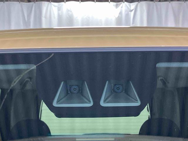 タント ファンクロスターボ　届出済未使用車　元展示車　ターボ　電動格納ミラー　ＬＥＤヘッドランプ　シートヒーター　衝突被害軽減システム　スマートキー　禁煙　アイドリングストップ　１オーナー　オートライト　オートマチックハイビーム（9枚目）