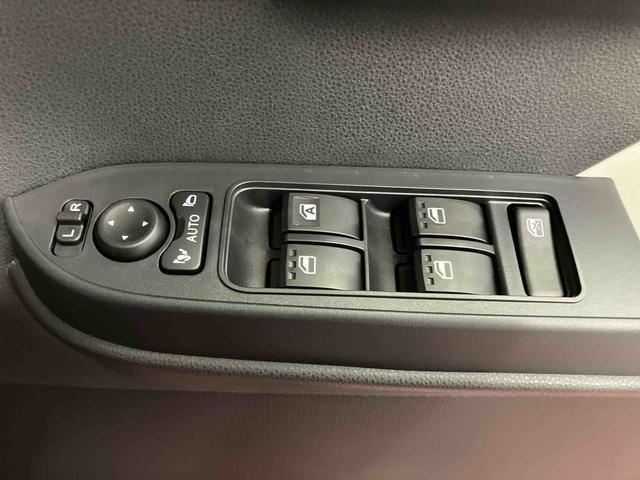 タント Ｘ　届出済未使用車　元展示車　アイドリングストップ　衝突被害軽減システム　電動格納ミラー　スマートキー　ＬＥＤヘッドランプ　車線逸脱警報　オートマチックハイビーム　片側電動両側スライドドア　１オーナー（32枚目）