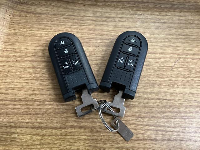 ムーヴキャンバス Ｇブラックインテリアリミテッド　ＳＡＩＩＩ　下取車　ナビ　パノラマモニター　前後ドライブレコーダー　ＥＴＣ　Ｂｌｕｅｔｏｏｔｈ　フルセグＴＶ　ＨＤＭＩ　ＵＳＢ端子　衝突被害軽減システム　レーンアシスト　両側電動スライドドア　ＬＥＤヘッドランプ（17枚目）