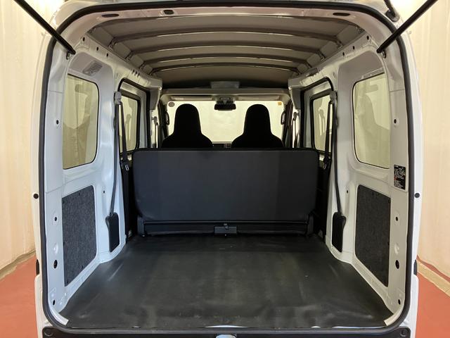 ハイゼットカーゴ DX 1オーナー 4WD 衝突被害軽減システム レーンアシスト 横滑り防止装置 アイドリングストップ オートライト オートマチックハイビーム キーレス 運転席エアバッグ(31枚目)