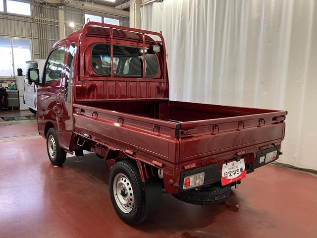 ハイゼットトラック ジャンボエクストラ 元展示車 1オーナー 2WD CVT車 禁煙車 衝突被害軽減システム レーンアシスト プッシュスタート LEDヘッドランプ LEDフォグランプ 電動格納ミラー オートマチックハイビーム(7枚目)