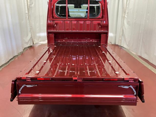 ハイゼットトラック ジャンボエクストラ 元展示車 1オーナー 2WD CVT車 禁煙車 衝突被害軽減システム レーンアシスト プッシュスタート LEDヘッドランプ LEDフォグランプ 電動格納ミラー オートマチックハイビーム(29枚目)