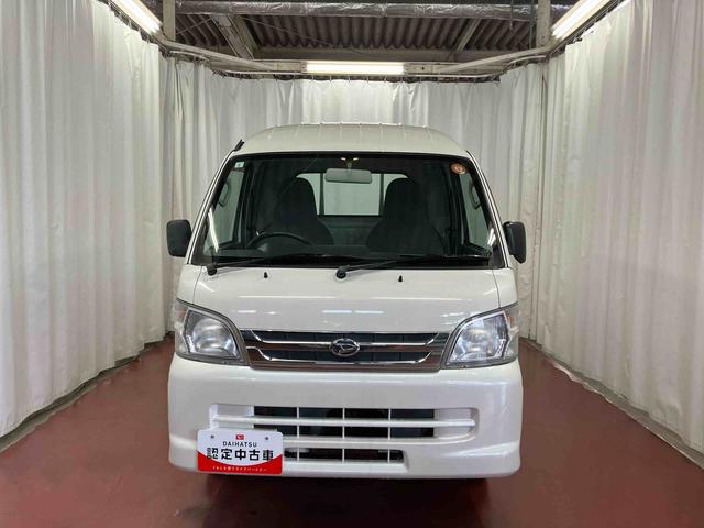 �r�b�O�L���r���ƃ��N���C�j���O�V�[�g���̗p�B