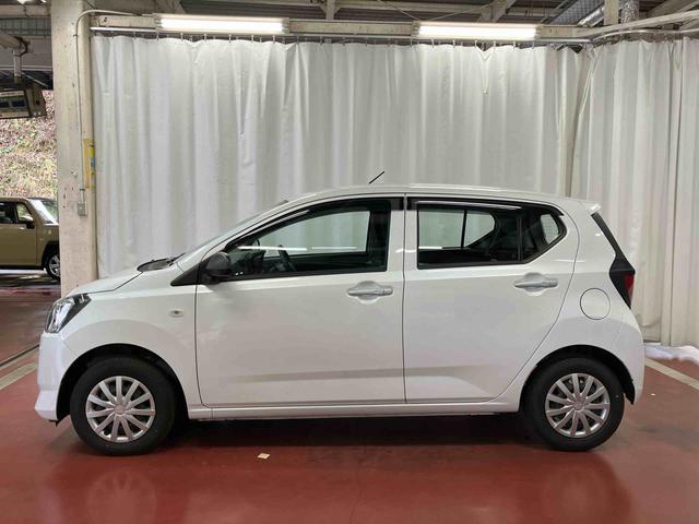 ミライース Ｌ　ＳＡＩＩＩ　キーレス　アイドリングストップ　運転席エアバッグ　助手席エアバッグ　１オーナー　整備記録簿　オートマチックハイビーム　衝突安全ボディ　オートライト　ＡＢＳ　横滑り防止装置　衝突被害軽減システム（8枚目）