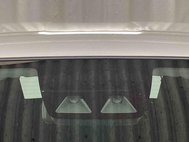 ミライース Ｘ　ＳＡＩＩＩ　届出済未使用車　元展示車　オートライト　運転席エアバッグ　助手席エアバッグ　車線逸脱防止　電動格納ミラー　キーレス　ＬＥＤヘッドランプ　１オーナー車　アイドリングストップ　禁煙　ＶＳＣ　衝突安全ボディ（9枚目）