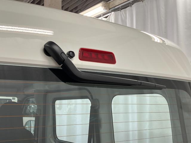 ハイゼットカーゴ スペシャル 下取車 マニュアル車 2WD 衝突被害軽減システム 横滑り防止装置 アイドリングストップ AM/FMラジオ アクセサリーソケット オートライト オートマチックハイビーム パワーウインドウ(39枚目)