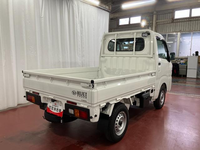 ハイゼットトラック スタンダード　農用スペシャル　１オーナー　４ＷＤ　ＣＶＴ車　　ＬＥＤ大型荷台作業灯　衝突被害軽減システム　横滑り防止装置　オートマチックハイビーム　アクセサリーソケット　アイドリングストップ　パワーステアリング（5枚目）