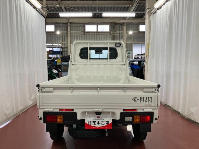 ハイゼットトラック スタンダード　農用スペシャル　１オーナー　４ＷＤ　ＣＶＴ車　　ＬＥＤ大型荷台作業灯　衝突被害軽減システム　横滑り防止装置　オートマチックハイビーム　アクセサリーソケット　アイドリングストップ　パワーステアリング（6枚目）