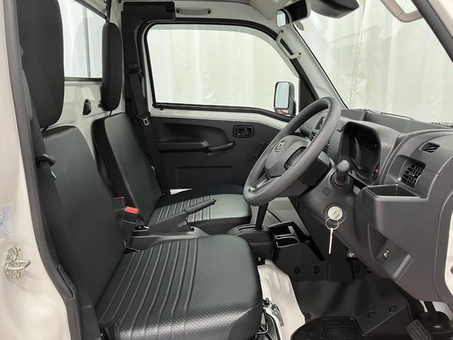 ハイゼットトラック スタンダード　農用スペシャル　１オーナー　４ＷＤ　ＣＶＴ車　　ＬＥＤ大型荷台作業灯　衝突被害軽減システム　横滑り防止装置　オートマチックハイビーム　アクセサリーソケット　アイドリングストップ　パワーステアリング（13枚目）