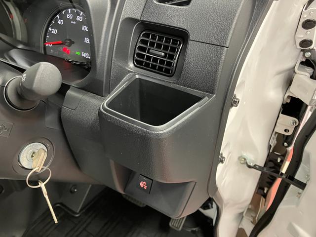 ハイゼットトラック スタンダード　農用スペシャル　１オーナー　４ＷＤ　ＣＶＴ車　　ＬＥＤ大型荷台作業灯　衝突被害軽減システム　横滑り防止装置　オートマチックハイビーム　アクセサリーソケット　アイドリングストップ　パワーステアリング（26枚目）