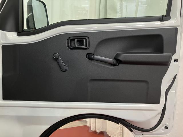 ハイゼットトラック スタンダード　農用スペシャル　１オーナー　４ＷＤ　ＣＶＴ車　　ＬＥＤ大型荷台作業灯　衝突被害軽減システム　横滑り防止装置　オートマチックハイビーム　アクセサリーソケット　アイドリングストップ　パワーステアリング（28枚目）