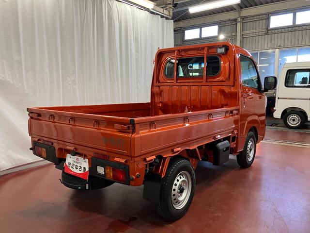 ハイゼットトラック ＥＸＴ　元展示車　４ＷＤ　ＣＶＴ車　届出済未使用車　禁煙車　衝突被害軽減システム　横滑り防止装置　プッシュスタート　ＬＥＤヘッドランプ　オートマチックハイビーム　電動格納ドアミラー　アイドリングストップ（5枚目）