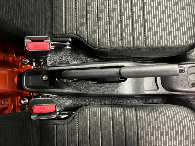 ハイゼットトラック ＥＸＴ　元展示車　４ＷＤ　ＣＶＴ車　届出済未使用車　禁煙車　衝突被害軽減システム　横滑り防止装置　プッシュスタート　ＬＥＤヘッドランプ　オートマチックハイビーム　電動格納ドアミラー　アイドリングストップ（21枚目）