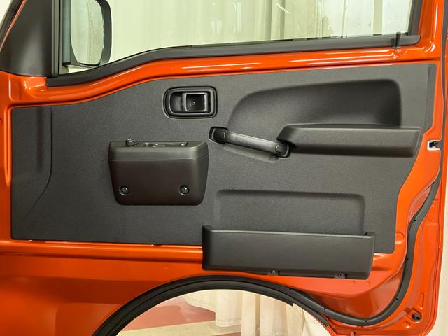 ハイゼットトラック ＥＸＴ　元展示車　４ＷＤ　ＣＶＴ車　届出済未使用車　禁煙車　衝突被害軽減システム　横滑り防止装置　プッシュスタート　ＬＥＤヘッドランプ　オートマチックハイビーム　電動格納ドアミラー　アイドリングストップ（27枚目）