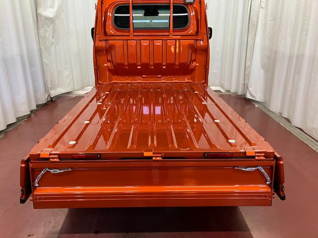 ハイゼットトラック ＥＸＴ　元展示車　４ＷＤ　ＣＶＴ車　届出済未使用車　禁煙車　衝突被害軽減システム　横滑り防止装置　プッシュスタート　ＬＥＤヘッドランプ　オートマチックハイビーム　電動格納ドアミラー　アイドリングストップ（30枚目）