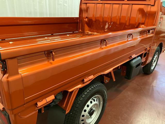 ハイゼットトラック ＥＸＴ　元展示車　４ＷＤ　ＣＶＴ車　届出済未使用車　禁煙車　衝突被害軽減システム　横滑り防止装置　プッシュスタート　ＬＥＤヘッドランプ　オートマチックハイビーム　電動格納ドアミラー　アイドリングストップ（35枚目）