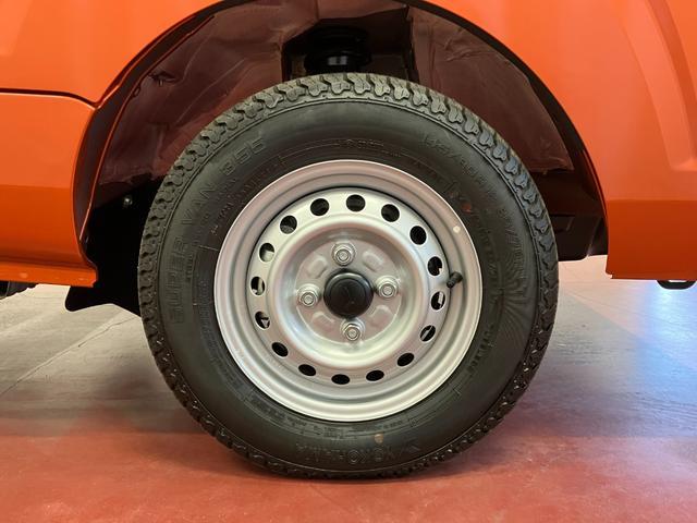 ハイゼットトラック ＥＸＴ　元展示車　４ＷＤ　ＣＶＴ車　届出済未使用車　禁煙車　衝突被害軽減システム　横滑り防止装置　プッシュスタート　ＬＥＤヘッドランプ　オートマチックハイビーム　電動格納ドアミラー　アイドリングストップ（41枚目）