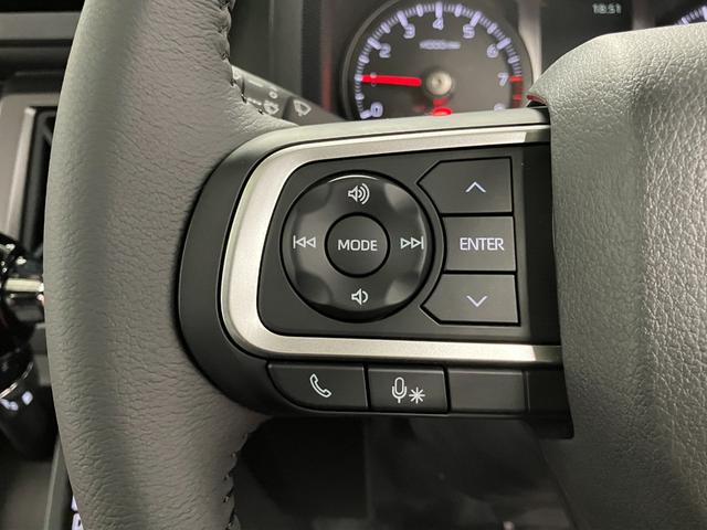 �y�X�e�A�����O�X�C�b�`�z�@�茳�̃X�C�b�`�ŃI�[�f�B�I�Ȃǂ̑��삪�ł��܂��B