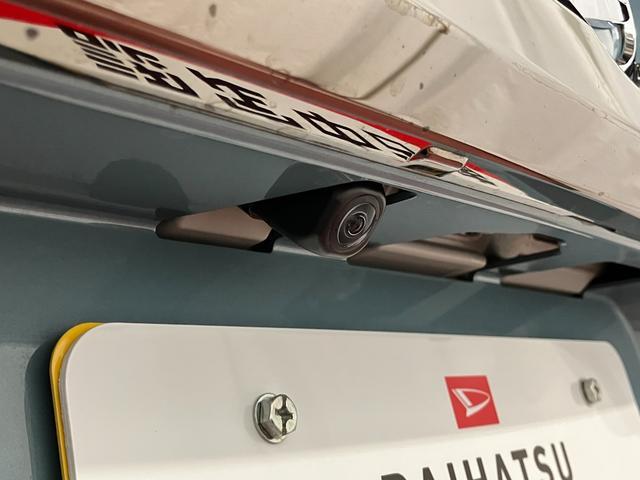 �y�o�b�N�J�����z�@�Ή����j�^�[�𑕒����邱�ƂŁA���Ԏ��Ɏԗ�����̗l�q�����邱�Ƃ��ł��܂��B