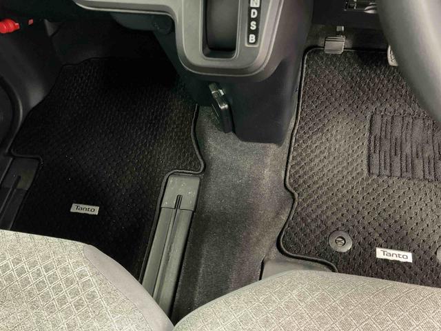 タント Ｘセレクション　下取車　ナビ　バックカメラ　衝突被害軽減システム　オートライト　シートヒーター　ＥＴＣ　ＬＥＤヘッドランプ　ブルートゥース　盗難防止システム　ＴＶ　スマートキー　電動格納ミラー　ＤＶＤ（29枚目）