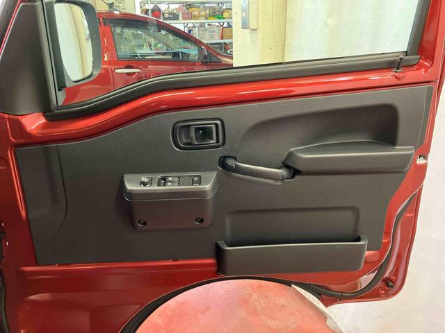 ハイゼットトラック ジャンボエクストラ　届出済未使用車　元展示車　２ＷＤ　ＣＶＴ　電動格納ミラー　オートマチックハイビーム　禁煙　スマ－トキー　両席エアバッグ　オートライト　記録簿付き　ＬＥＤヘッドランプ　アイドリングストップ　１オーナー（27枚目）