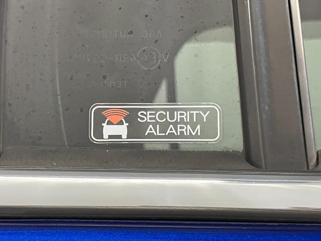 �y�Z�L�����e�B�A���[���z�@�s���Ƀh�A���J������ƁA�u�U�[����Ȃǂ��Ď��͂Ɉُ��m�点�Ă���܂��B