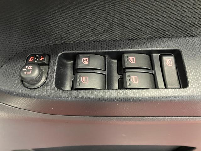 ムーヴ カスタム　ＸリミテッドＩＩ　ＳＡＩＩＩ　下取車　ナビ　パノラマモニター　ドライブレコーダー　シートヒーター　Ｂｌｕｅｔｏｏｔｈ　フルセグＴＶ　衝突被害軽減ブレーキ　スマートキー　プッシュスタート　ＬＥＤヘッドランプ　純正アルミホイール（32枚目）